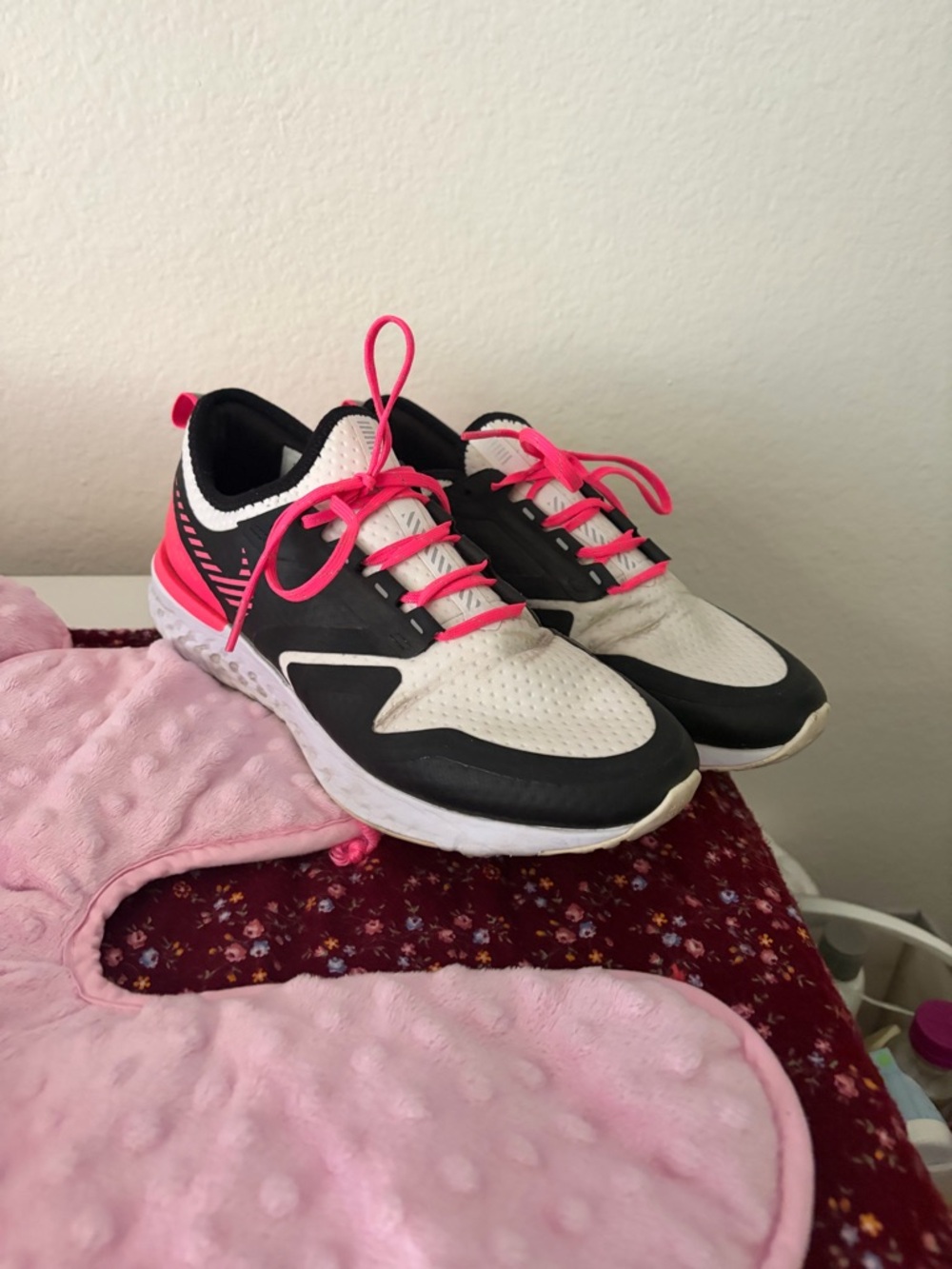 Nike Odyssey React Shield 2 Sneakers